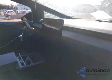 2024 Tesla Cybertruck All-Wheel Drive z USA, uszkodzony, nr VIN 7G2CEHED7RA055031